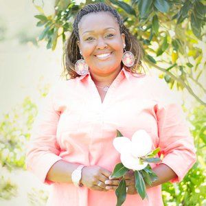 Meet your Posher, Natoshia